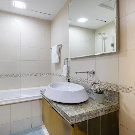 Next'Living - Luxury Private Room In A Coliving Villa Dubai Exterior photo